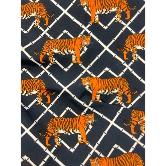 Classic Southern Smocks Womens Long Sleeve Tiger Print Dress NWT Large - Picture 5 of 6